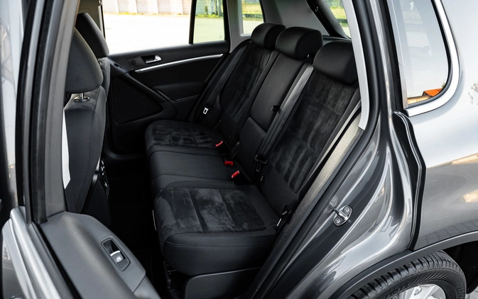 Volkswagen Tiguan cena 49900 przebieg: 215000, rok produkcji 2013 z Piwniczna-Zdrój małe 781